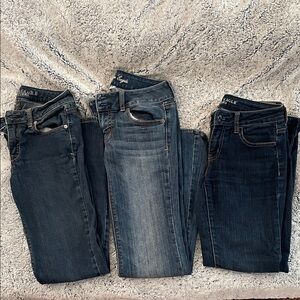 American Eagle Outfitters Women's Skinny Jeans - Dark and Light Blue